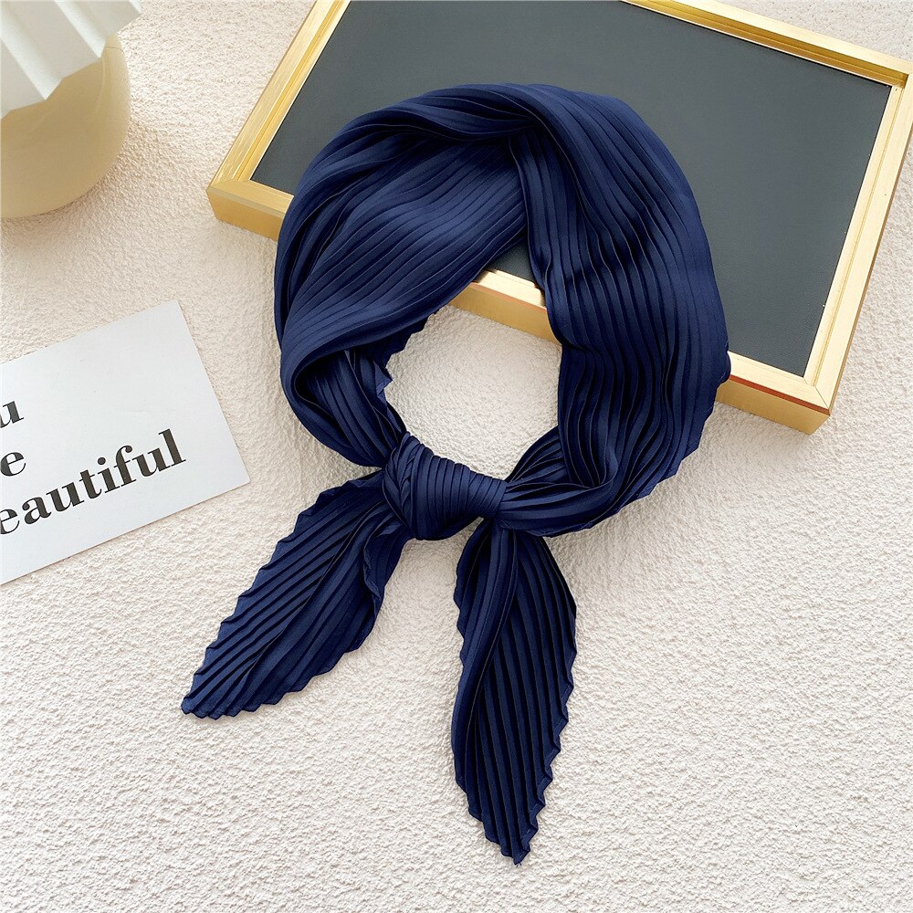 Petite écharpe soyeuse en Satin pour femmes, Foulard froissé froissé à la , châle, Bandana, mouchoir: Marine Bleu