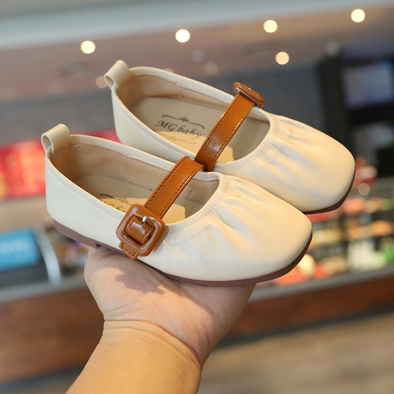Little Girls' Princess Pu Leather Shoes Spring Kids Soft Flat Single Shoes Student Children Waterproof Shoes E526: Beige / 26(Insole 16CM)