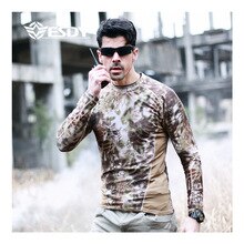 Printemps et automne serré hommes vêtements secs confortable respirant évacuation de l'humidité camouflage crêpe T-shirt à manches longues