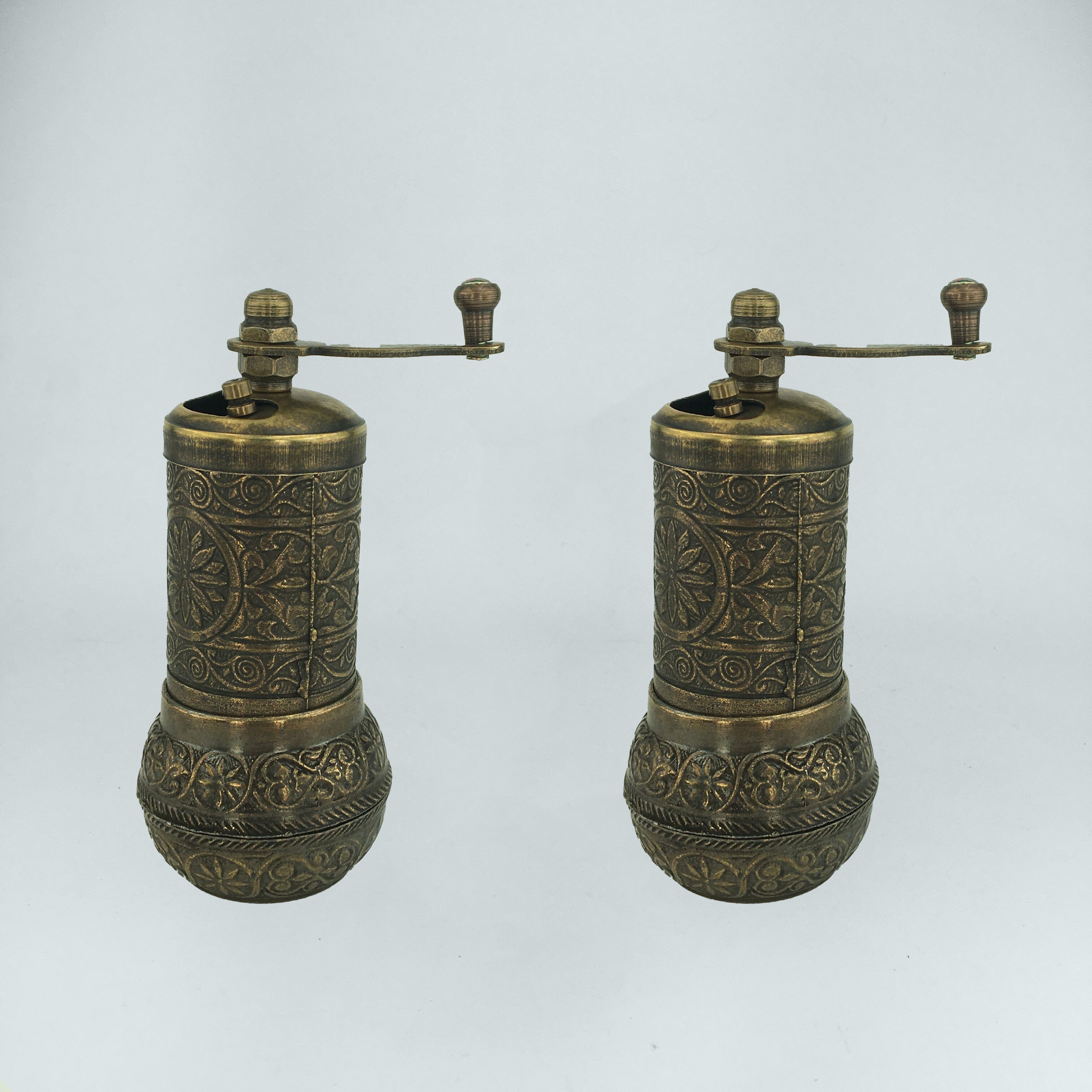 Koffie Zout Peper Koffie Spice Hand Molen Molen Traditionele Decoratie Metalen Turkse Made: 2 x Pieces Brown