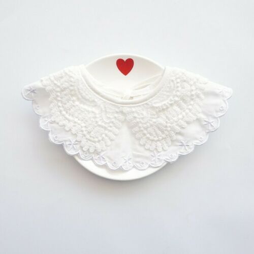 Baby Infant Spitze Bib Schöne Gefälschte Kragen Blume Bib Retro Speichel Handtuch Runde Baby Bib Baumwolle Spitze Gefälschte kragen Bib