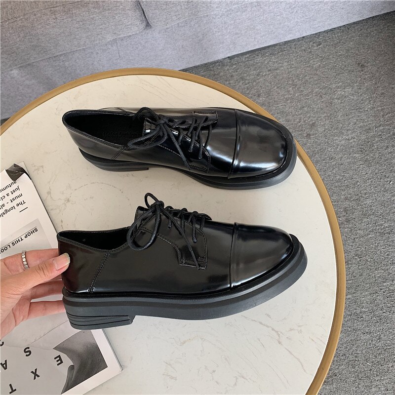 Zapatos de plataforma informales para mujer, zapatillas Oxford de estilo británico, de tacón bajo, nuevas de cuero