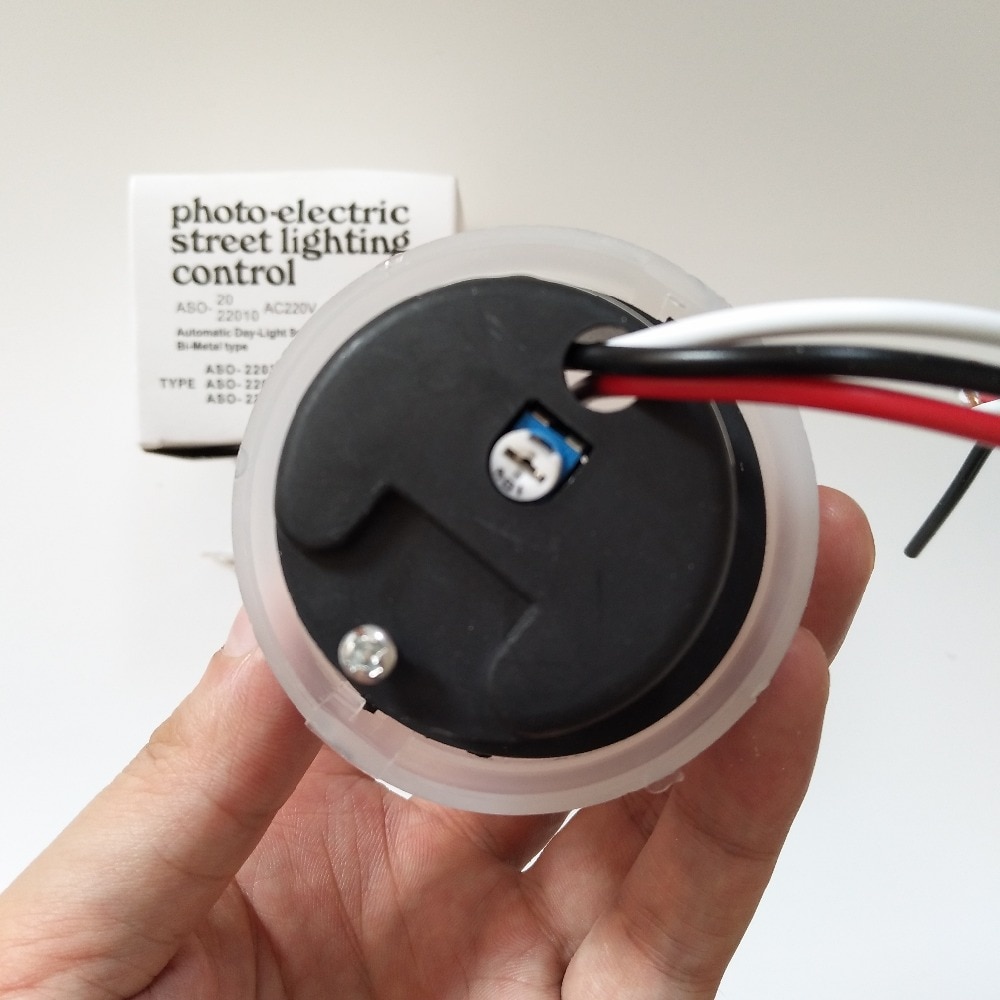 Adjustable sensitive Auto On Off Photocell street Light Switch DC AC 220V 10A Electronic Photo Control Photoswitch Sensor Switch