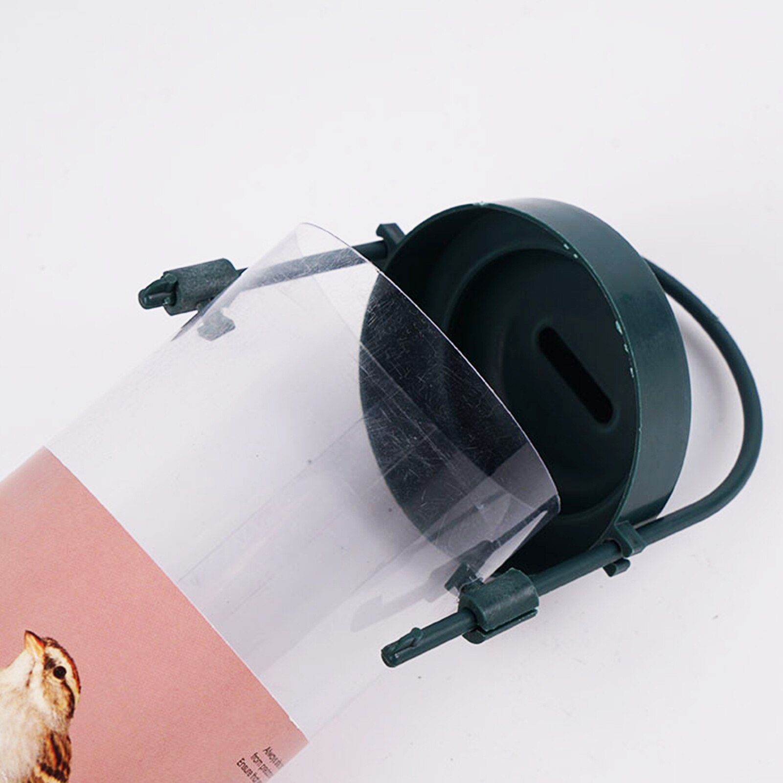 Garden Outdoor Metal Wild Bird Feeder Hanging Feeders View Window Balcony Hanging Bird Feeder Portable Parrot Feeding Supplies