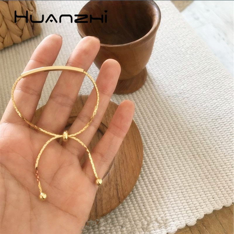 HUANZHI Neue modisch Geometrische Minimalistischen Gold Metall Überzogene Kette Armbinde Für Frauen Mädchen Party Reisen Schmuck