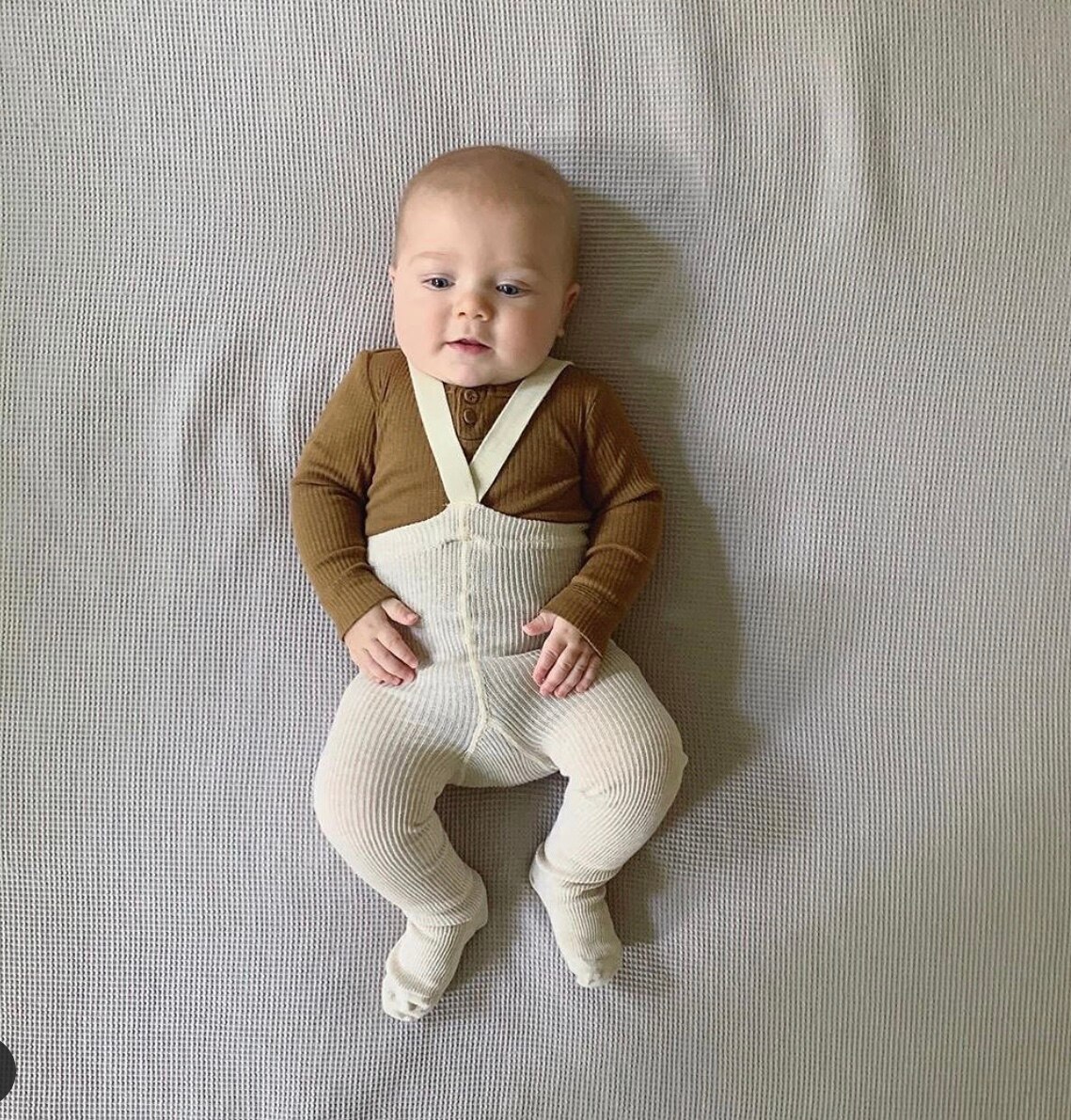 Baby selebukser ss mærke efterår vinter drenge piger solide søde overalls til småbørn strikkede bomuldsoveralls bukser til børn: Beige strømper / 2-3 år