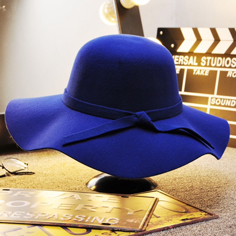 Britisk stil med filthatte til kvinder, stor skyggehat, flad skygge, hvid kasket til damer, efterår og vinter: L / Blå