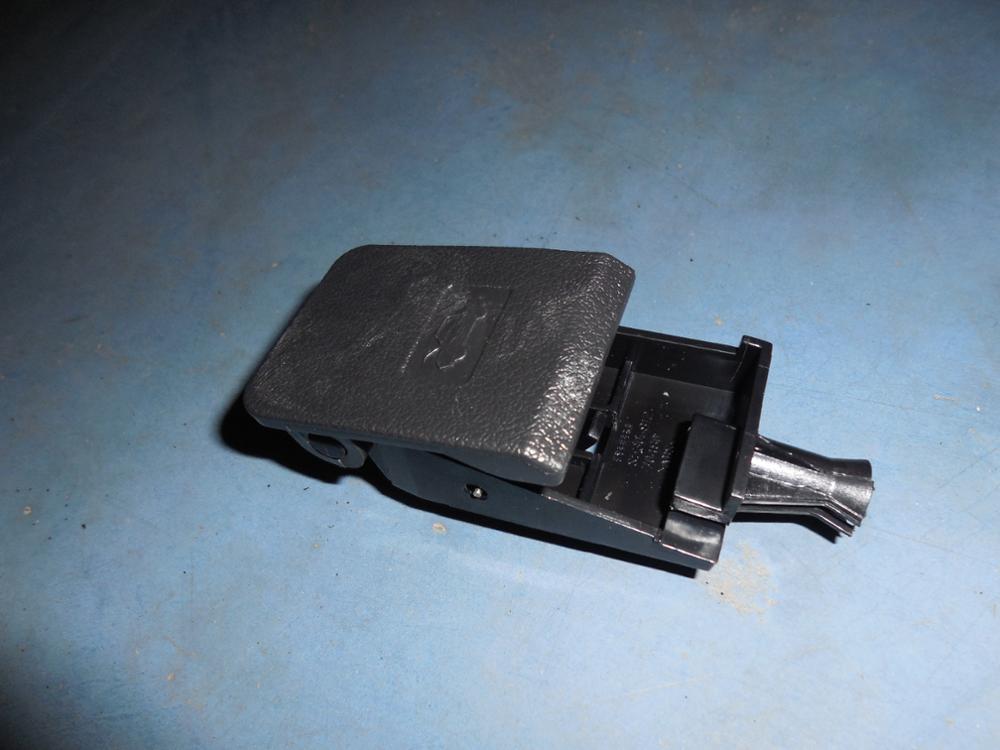 Backrest recliner unlock switch cover For Lifan X60 OEMS7005142B28
