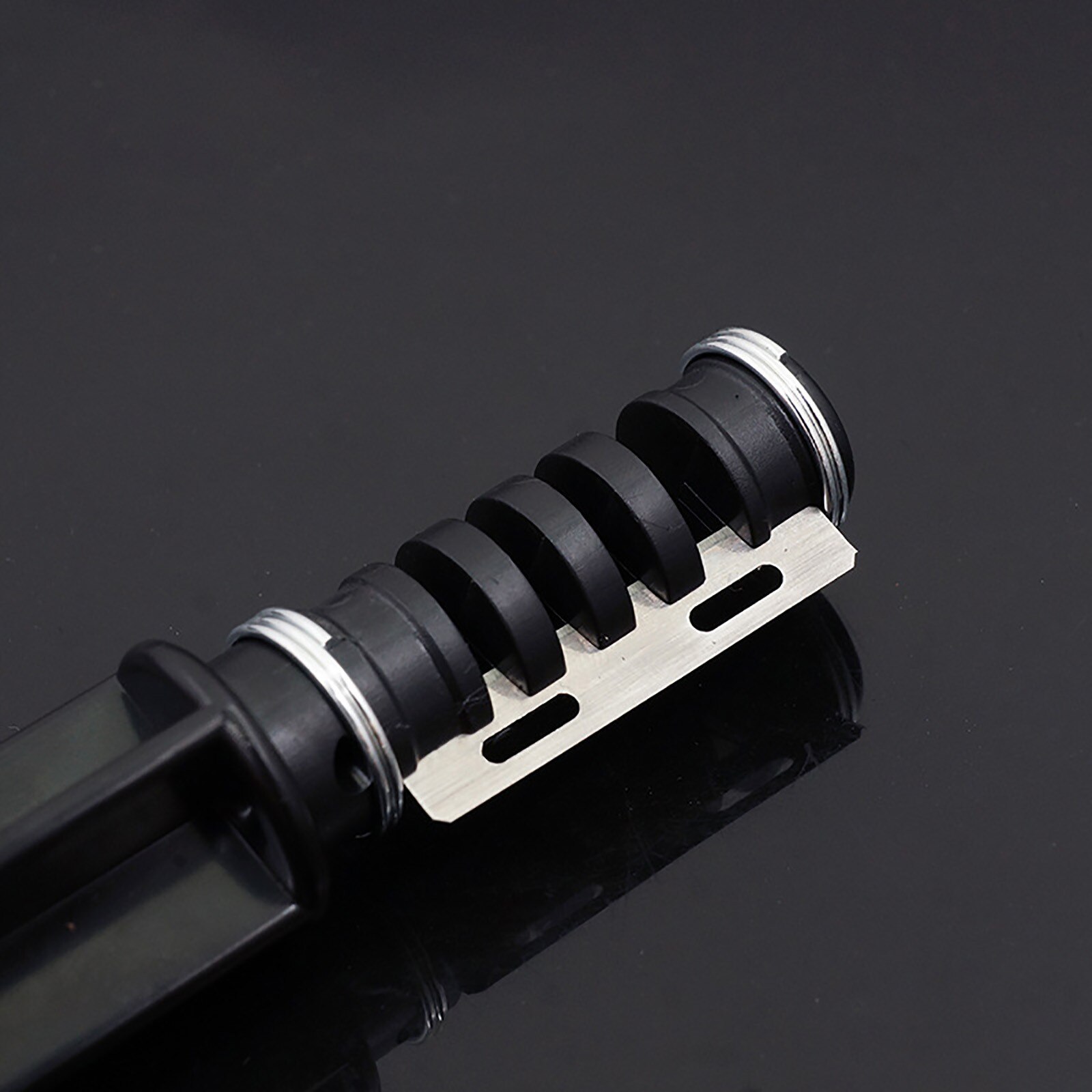 25# Rotary Cutting Wire Cutter Leather Cord Knife Leather Craft Lacing Lace Cord Maker Strip Cutter Tool with 3 Blades