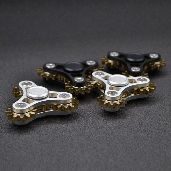 Fidget Spinner Toy - Metal Gear Link - Decompression Toy - Anti-Stress - For Ages 6+