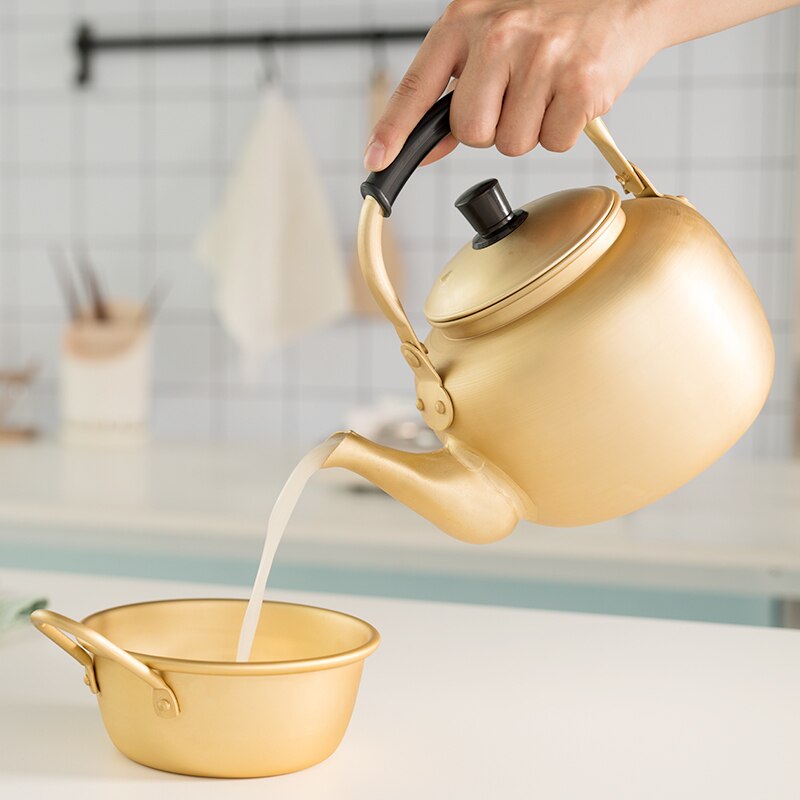 Risvin pot sydkorea traditionel fortykket gul aluminium varm vin madlavning vin speciel flagon vandkedel tekande