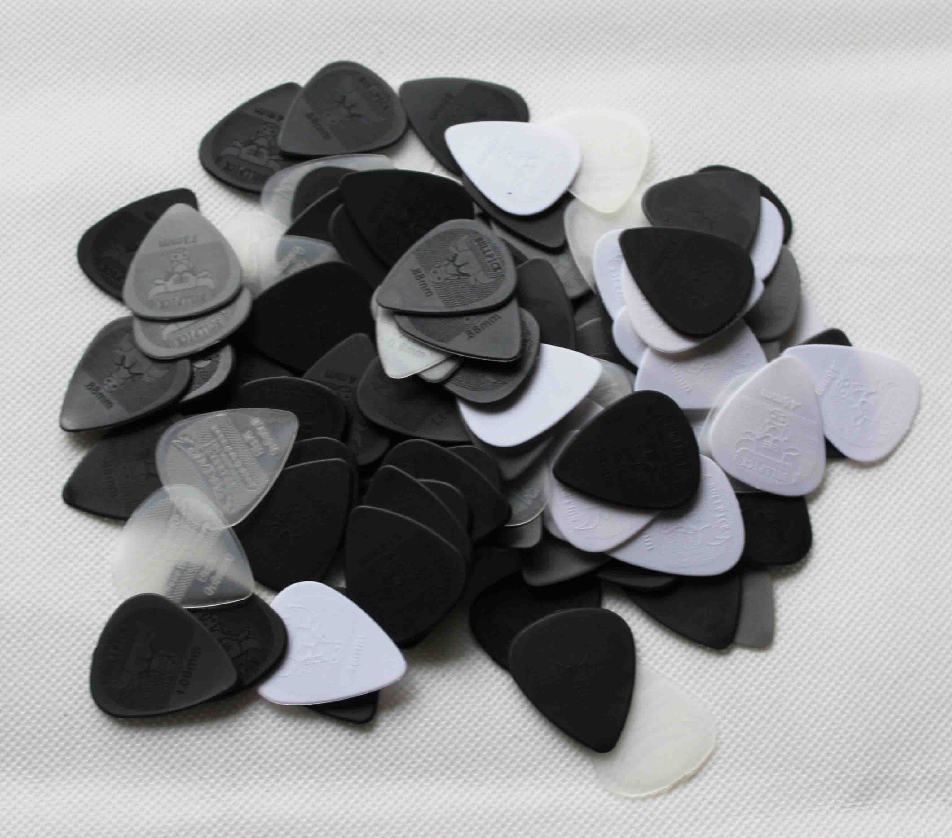 Gemengde dikte Bull picks, nylon marterial plectrums, Picks Plectrums voor akoestische, klassieke en elektrische gitaren