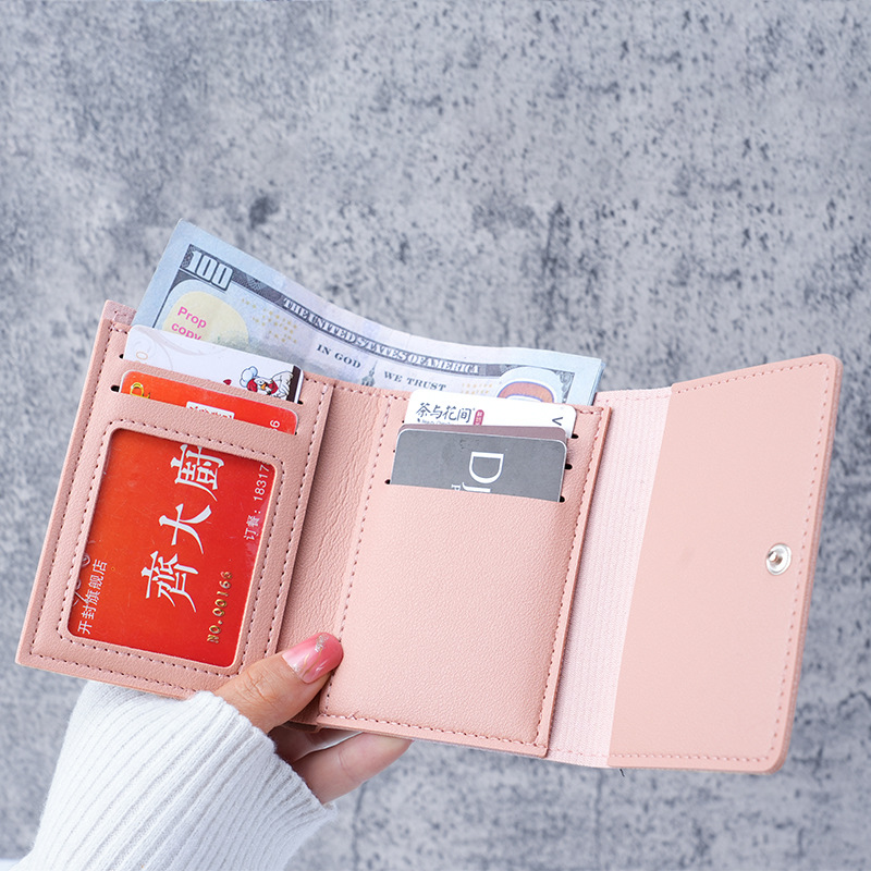 Kobiety Krótkie Śliczne Małe Portfele Student Potrójne Składane Etui na Karty Dziewczyna ID Torba na Karty Etui na Monety Portmonetka Damskie Portfele Kreskówka Torba