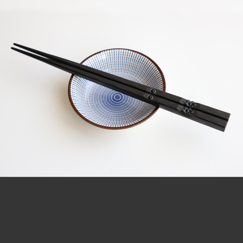 1 Pair Japanese chopsticks Alloy Non-Slip Sushi Food sticks Chop Sticks Chinese reusable chopsticks