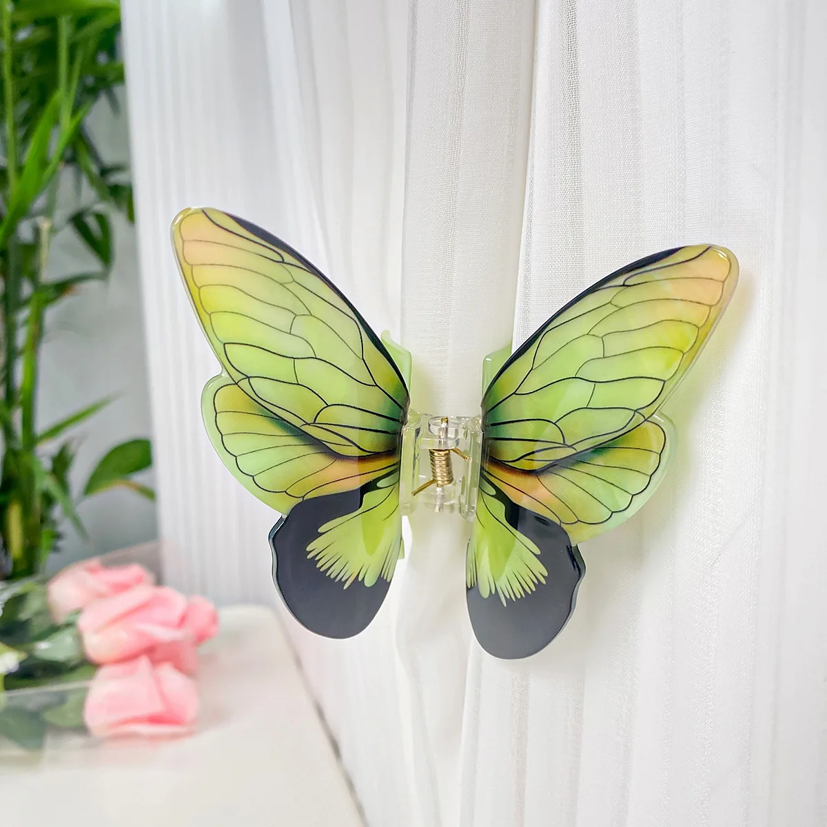 Muweordy Simulation Butterfly Hair Claw Acrylic Claw Clip Temperament Grab Hair Clip for Girls Ins Shark Clip Hair Accessories: black