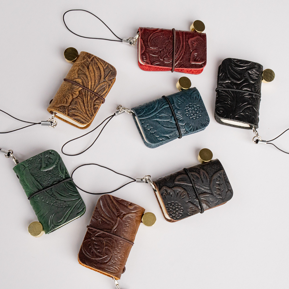 Ultra Mini notebook Traveler's manual Retro Leather style book Applicable to hang Decoration Diary book notepad 32 sheet 64 page