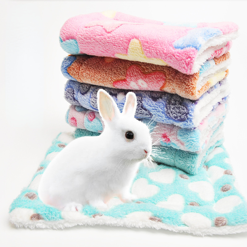 Estera para dormir para hámster, cama de conejo, cama para gato, manta gruesa de pelo suave, manta lavable para el hogar, manta con patrón cálido, suministros para mascotas