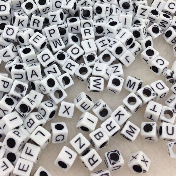 100pcs Alphabet Beads Mixed Letter Beads For Bracelet Accessories DIY Jewelry: Color 3