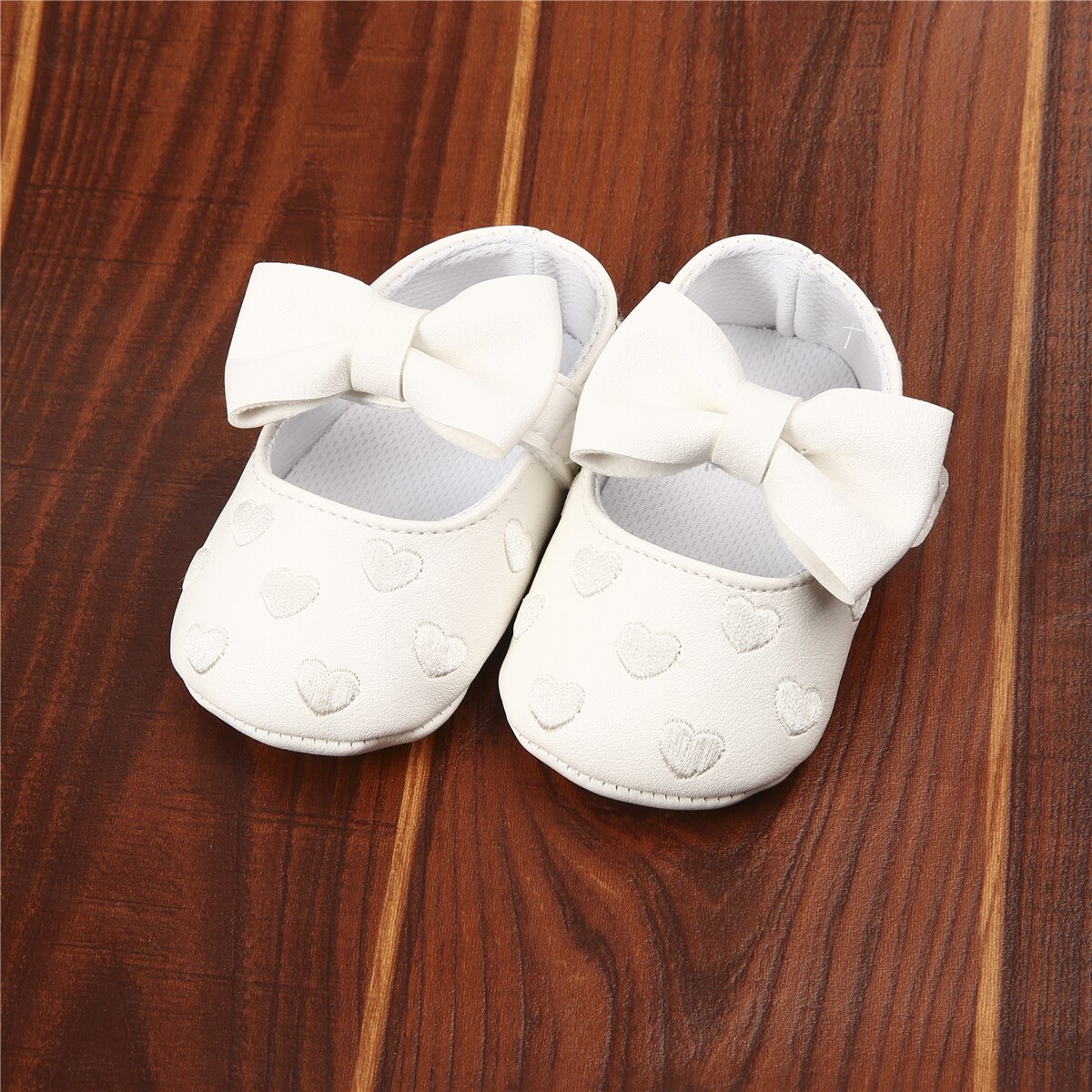 Lente 0-18M Baby Meisje Boog Hart Gesp Crib Schoenen Zacht Leer Anti-Slip peuter Zuigeling Schoeisel 3 Kleuren