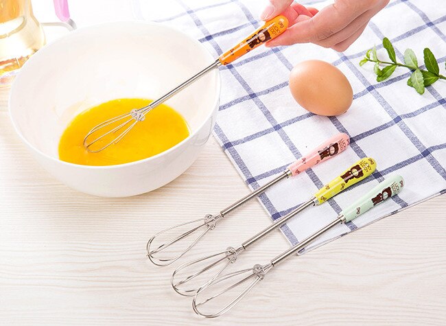 Batidor de mano práctico, utensilios de cocina de cerámica de dibujos animados, pequeño, para Chocolate, café, Latte, leche y huevo, 1 unidad