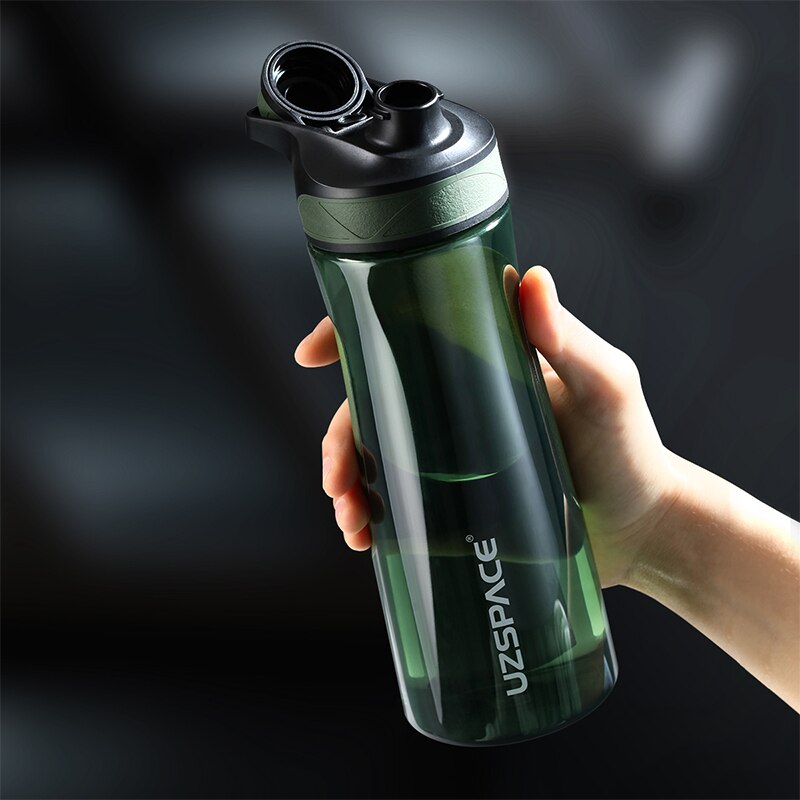 Sport vandflasker bærbar lækagesikker direkte drikkedel miljøvenlig plast udendørs rejse shaker flaske 700m: Grøn
