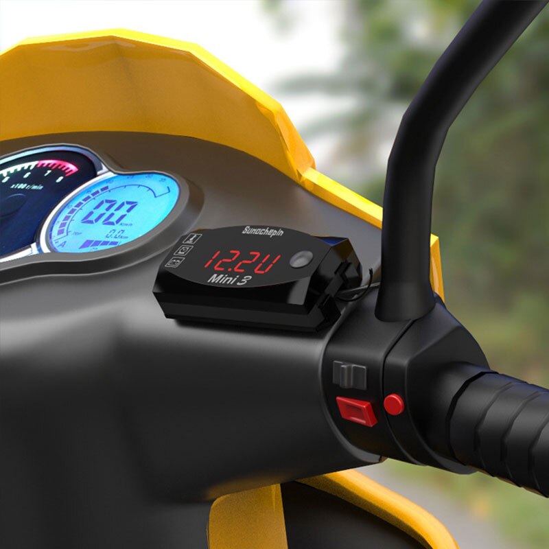 Voltímetro 3 en 1 para motocicleta, pantalla electrónica LED de 12V, muestra el tiempo/temperatura/voltaje, piezas universales para motocicleta