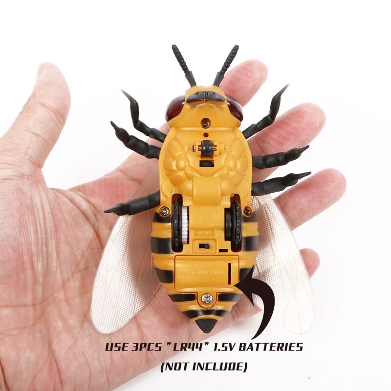 RC Insects Model Simulation RC Infrared Induction Insect Toys Scary Tricky Fly Bee Ladybug Toy