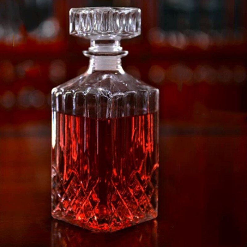 Gennemsigtig luksus blyfri firkantet glas vinflaske whisky karaffel alkohol container pourer vin karaffel til bar