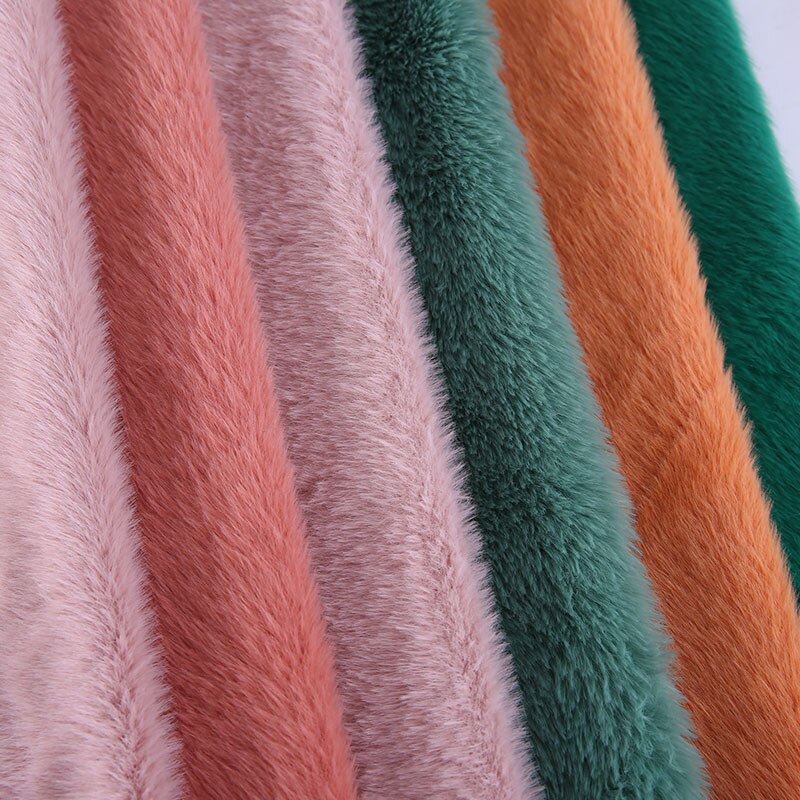 Polyester fabric warp knitting European autumn and winter fabric spot