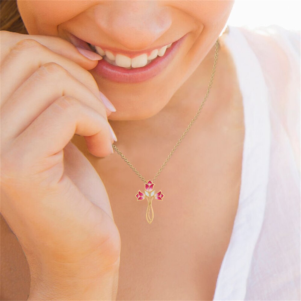 Exquis Tulipe Croix Pendentif Collier Romantique Femmes Collier Croix Collier Parti Collier Bijoux Religieux Prière Bénédiction Collier Collier Pour les femmes Anniversaire