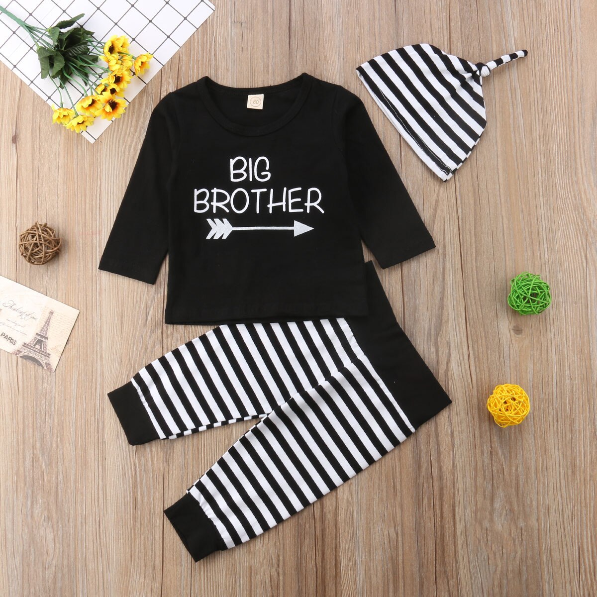 Brand Casual Brother Matching Familie Sets 3 stks Lange Mouwen Brief Print Black Tops + Gestreepte Broek + hoeden Sets