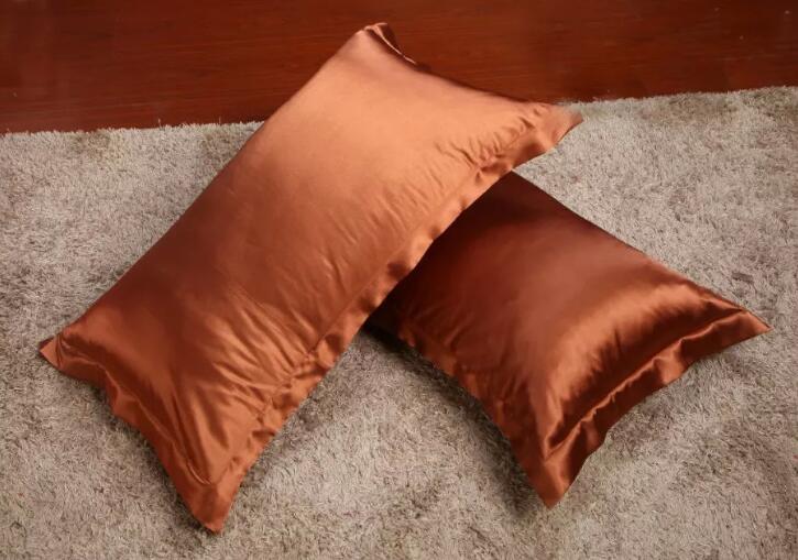 2 stuks 48 x 74cm imitatie zijden satijnen kussensloop kussensloop voor bedsprei comfortabele effen kussenslopen: 10