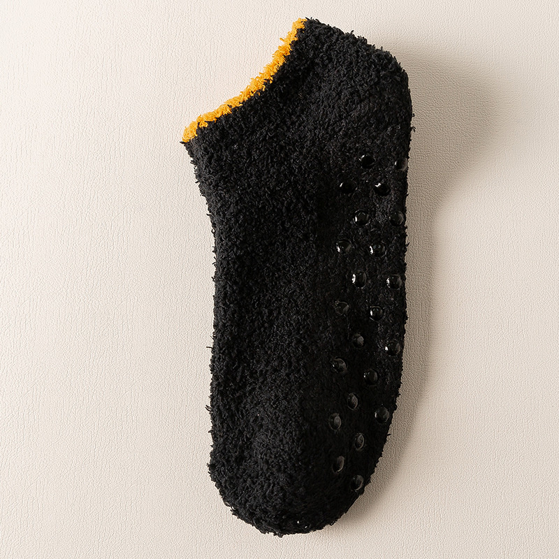 Women's Slouch Socks Women Thickened Coral Fleece Warm Indoor Floor Silicone Non-slip Invisible Cotton Boat Socks Hipster: black