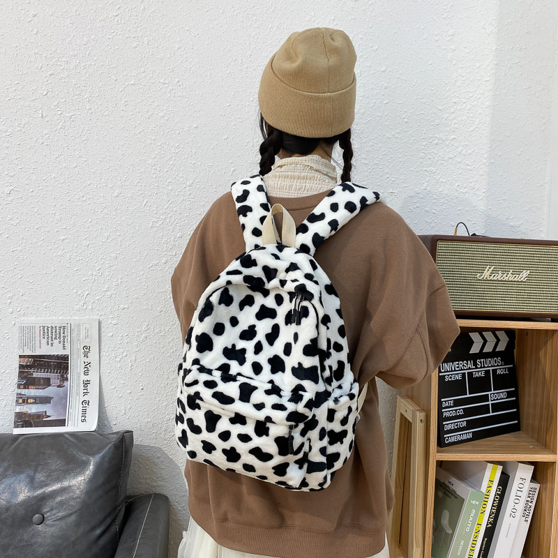 Zaino in peluche invernale borsa da scuola per studenti di qualità mucca modello moda nuova tendenza borsa a tracolla zaino per Designer di marca teenager