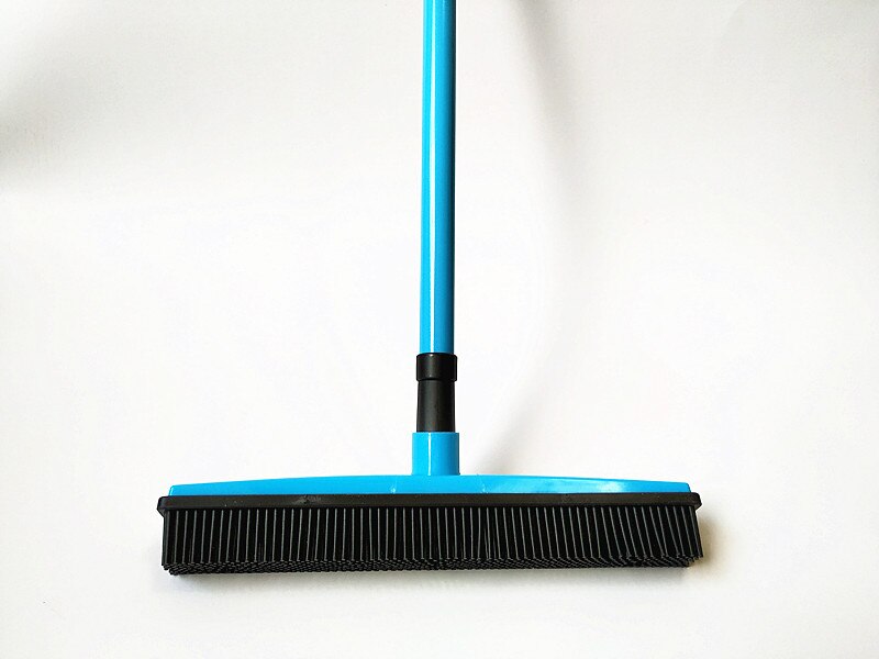 Escoba de goma para quitar pelusas y pelo de mascotas, herramienta de limpieza de suelo, mango de goma para mascotas con escurridor,: Azul