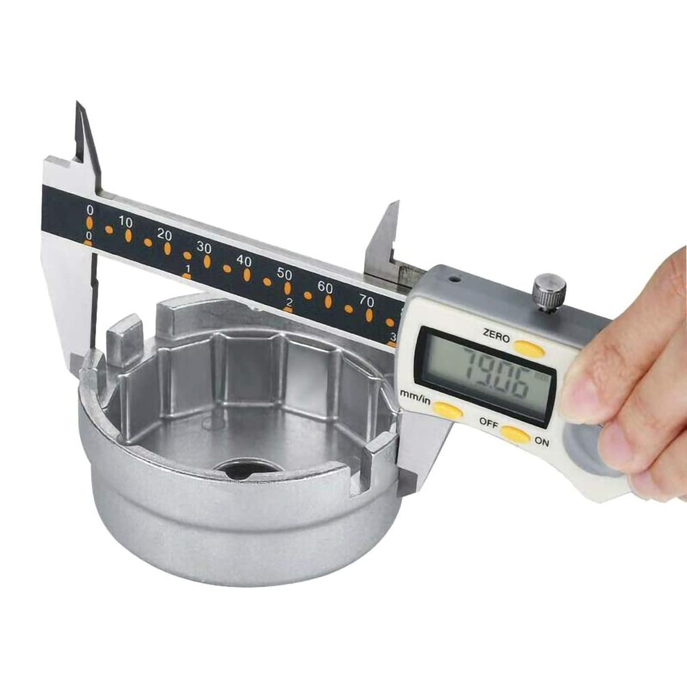 Strumento di rimozione della chiave del cappellaio della chiave del filtro dell&#39;olio del cappuccio dell&#39;automobile di alluminio 65 mm 14 flauti stile della cartuccia per Toyota Lexus Camry RAV4