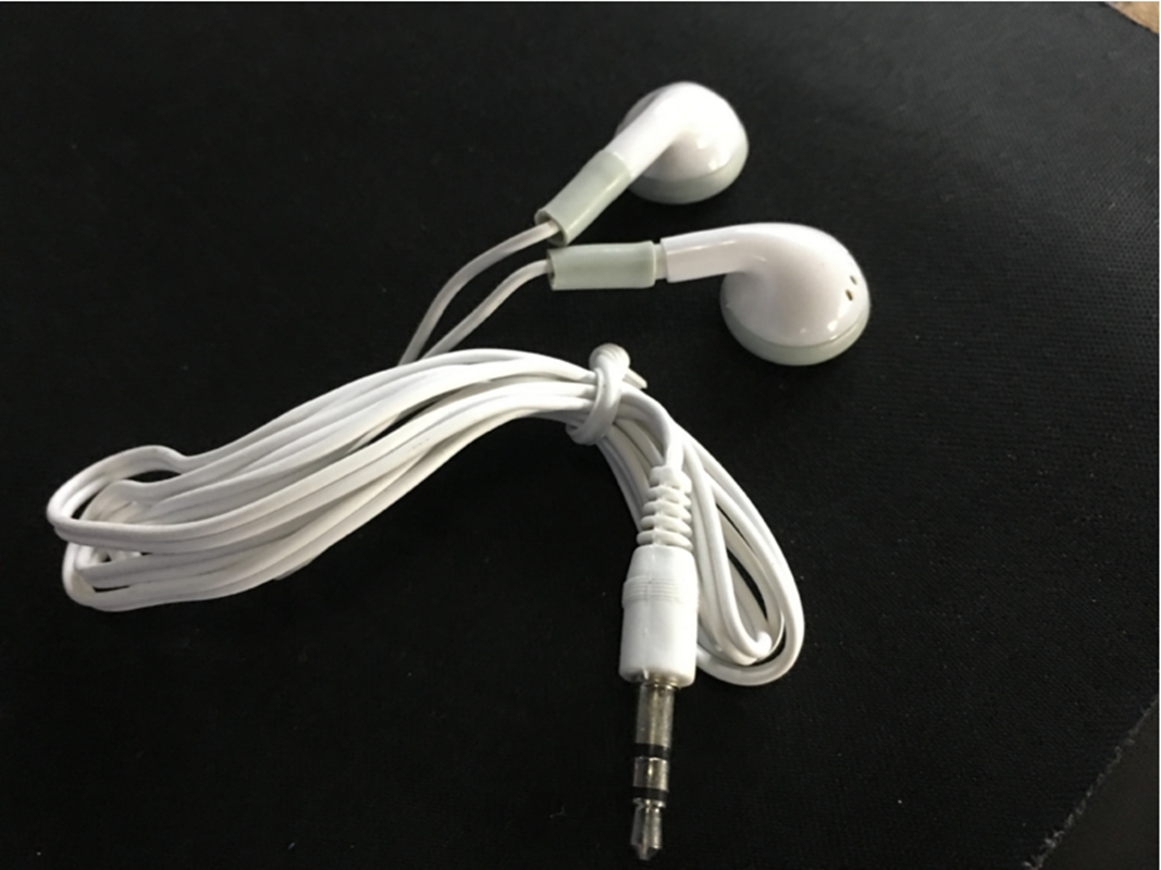 3.5mm In-ear Earbuds Earphone Headphone for iPhone Samsung MP3 MP4 PSP