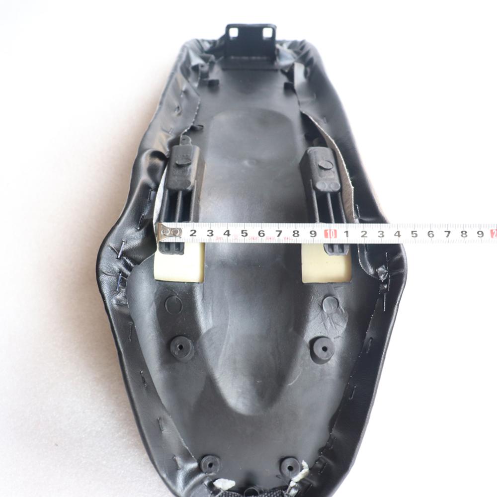 Fotelik motocyklowy czarny dla chińskich 2 suwowych 47cc 49cc dzieci Apollo mini Moto brud dół rower Orion Thumpstar