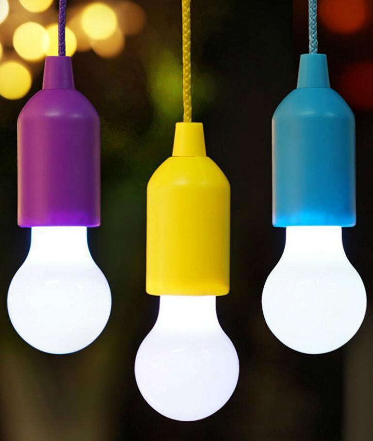 Mini draagbare lantaarn tentlamp led-lamp noodkleurrijke draagbare draadloze led-lamp hangende zaklamp voor kamperen