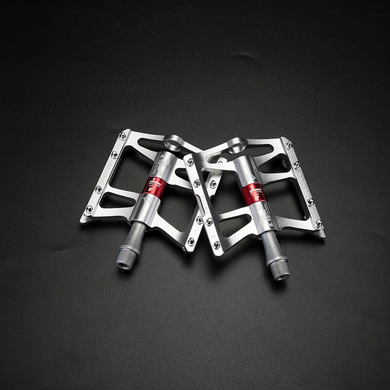 ROCKBROS Anti-slip Bicycle Pedals 4 Sealed Bearings Mountain Bike Pedal Ultralight MTB Pedals Aluminium Alloy Cycling Falt Pedal: Silver