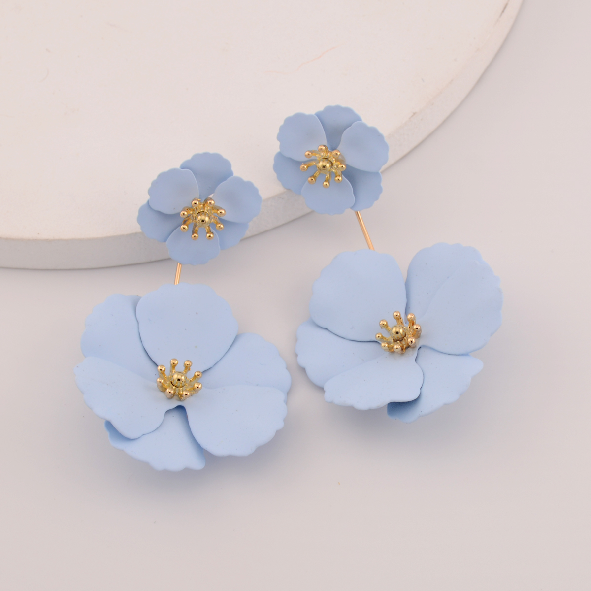 Pendientes de pétalos de flores pintadas populares para mujer, pendientes de gota frontal y trasera, Rosa mate, negro, tendencia: Color amarillo dorado claro