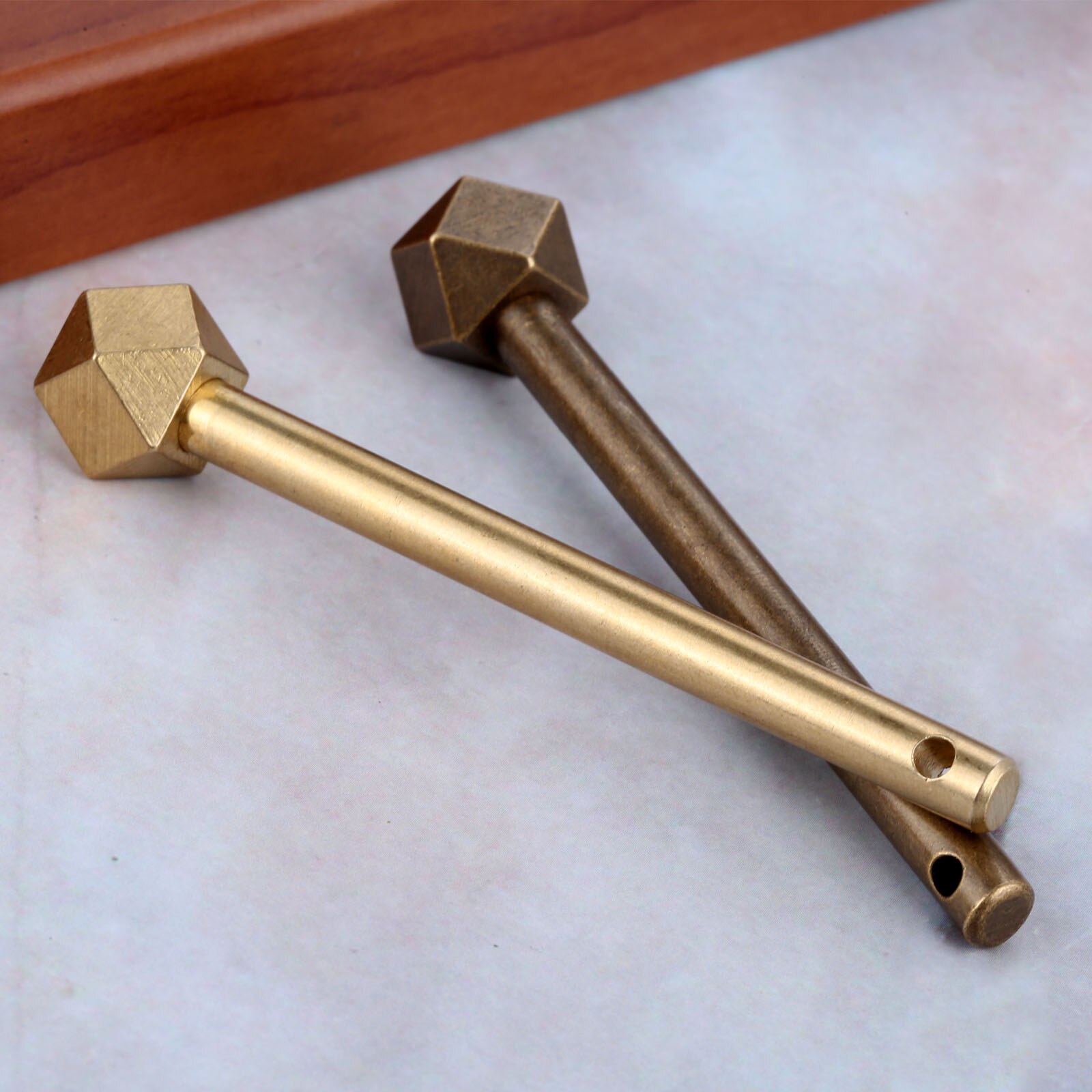 1pc Pure Brass Antique Bronze Door Latch Locking Pin 86mm Antique Furniture Copper Fittings Door Bolt Lock Furniture Hardware