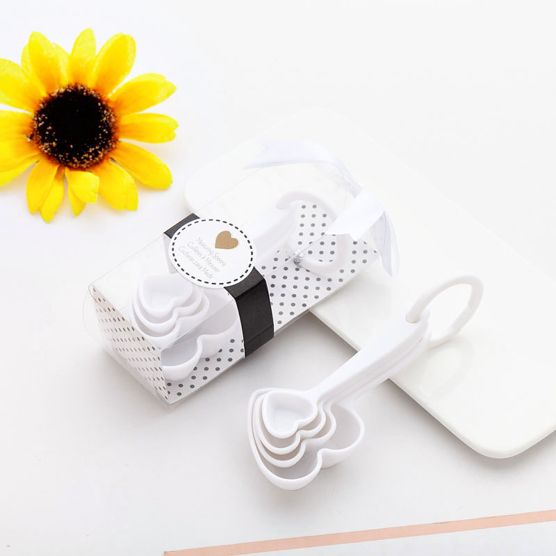 (4Pcs/Lot=1Boxes) Adorable Heart Baby souvenirs of Love Measuring Spoon Favors for Baby Shower favors and birthday Party