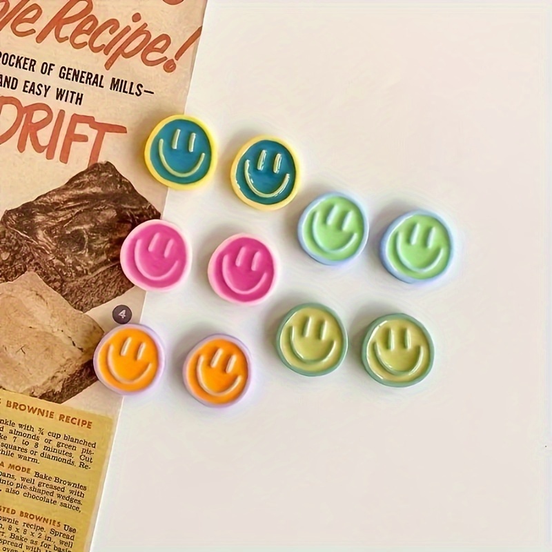 10 Pcs Cartoon Smile Face Refrigerator Magnets, Cute Decorative Fridge Magnets for Kitchen, Office, Whiteboard, Locker, Cabinet: Default Title