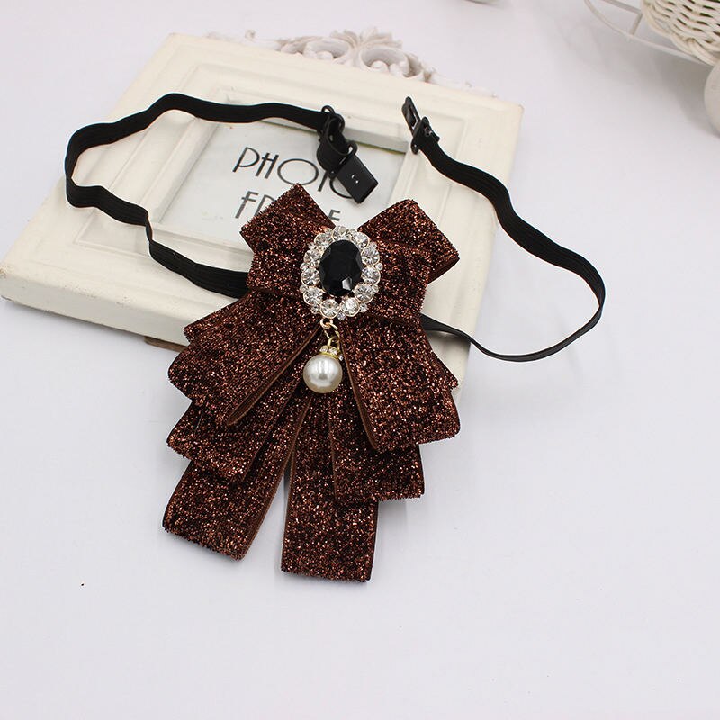Britisk stil butterfly krave blomst imiteret perler sløje slips piger skoleuniform bank hals butterfly: Mørk kaffe