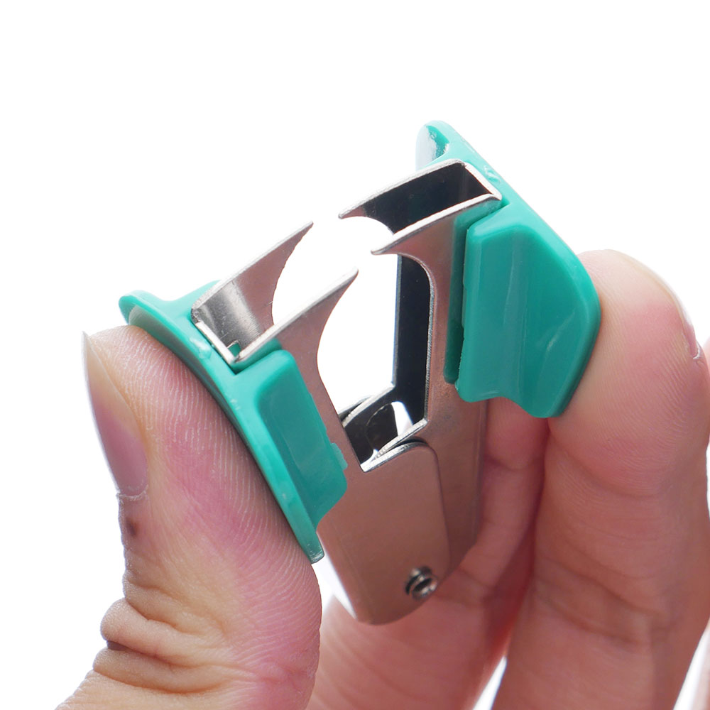 Great Mini Portable Standard Metal Staple Remover School Office Binding Supplies