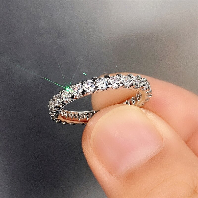 Huitan, nueva , anillos finos para dedo, banda de Color plateado con circonita cúbica brillante, accesorios simples y elegantes para uso diario para mujer: 9 / Blanco