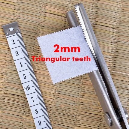Sewing Cut 23.5cm Zig Zag Dressmaking Tailor Leather Handicraft Fabric Shear Pinking Scissor Textile DENIM DIY Upholstery Tool s: 2mm Triangular