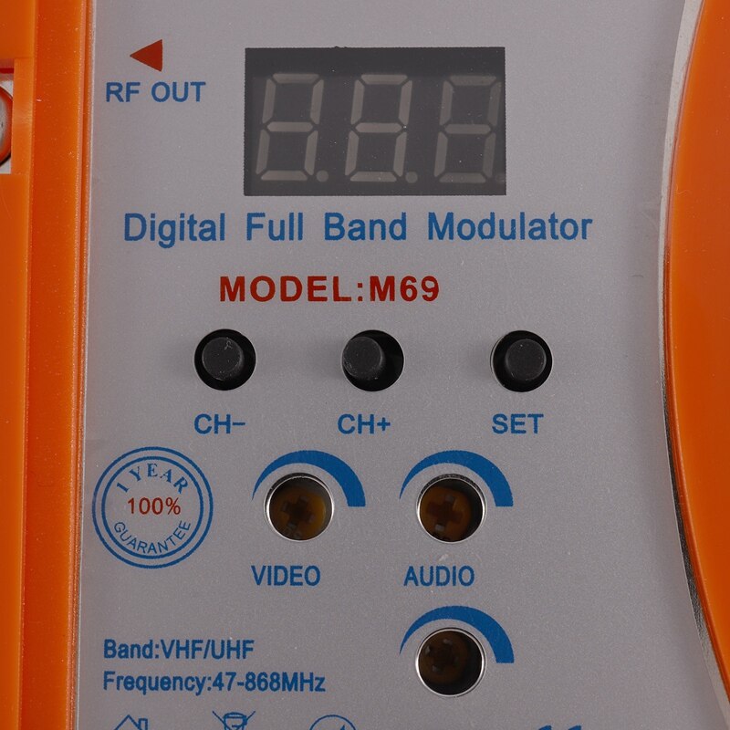 M69 digitale vhf uhf rf modulator av naar rf avto tv converter adapter (oranje eu stekker)
