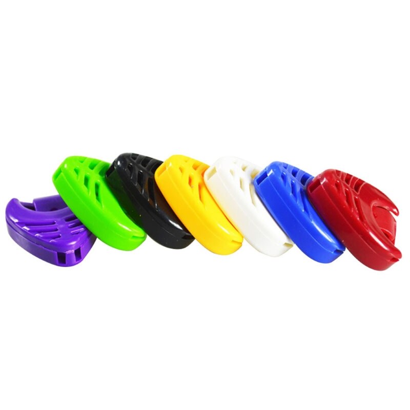 1Pc Portable Plactic Guitar Pick Plectrum Holder Case Box Acoustic Heart Shaped